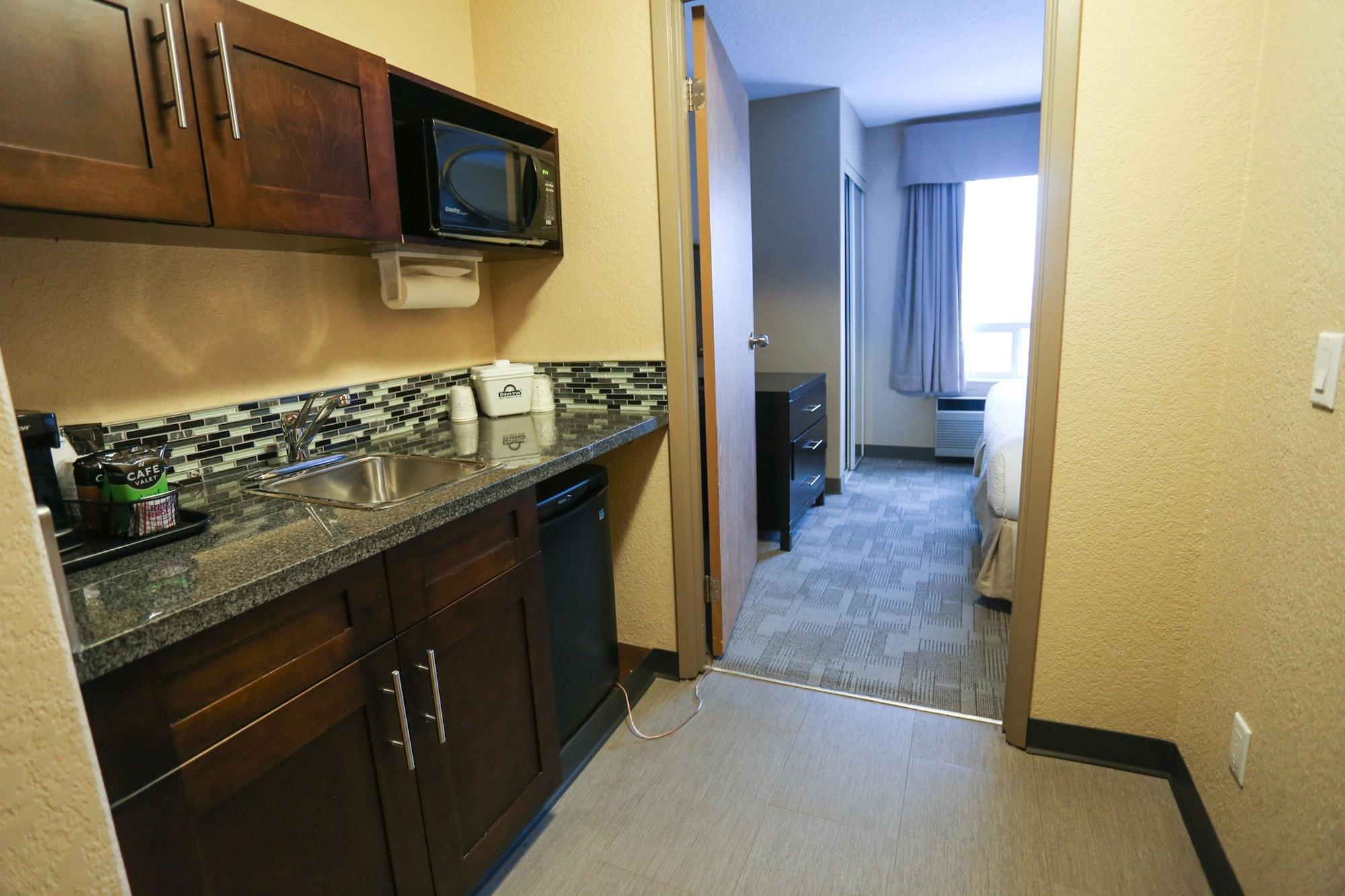 Days Inn By Wyndham Calgary Airport Ngoại thất bức ảnh