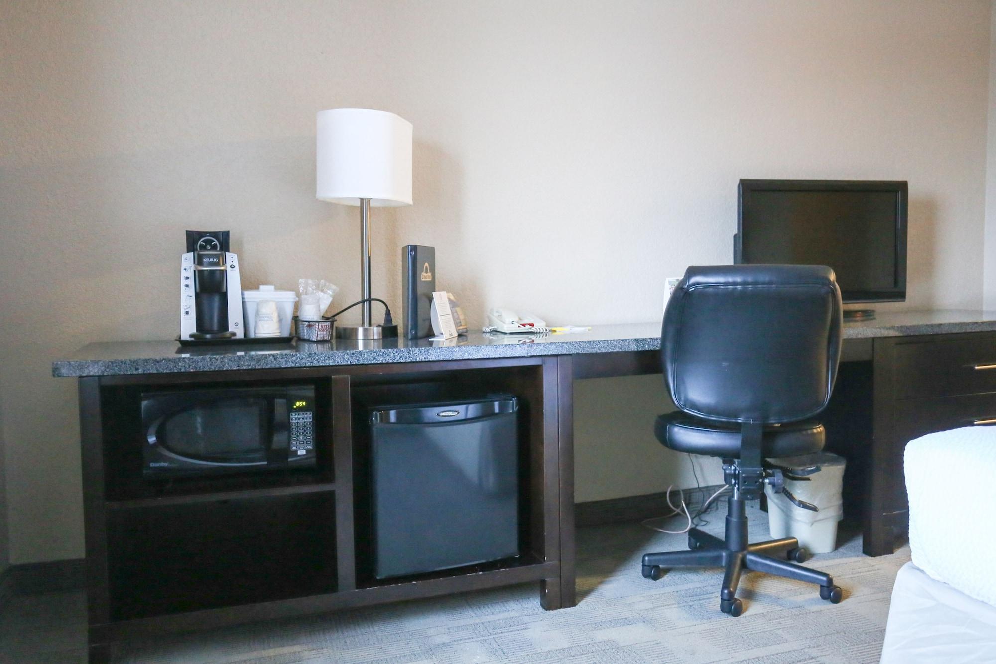 Days Inn By Wyndham Calgary Airport Ngoại thất bức ảnh