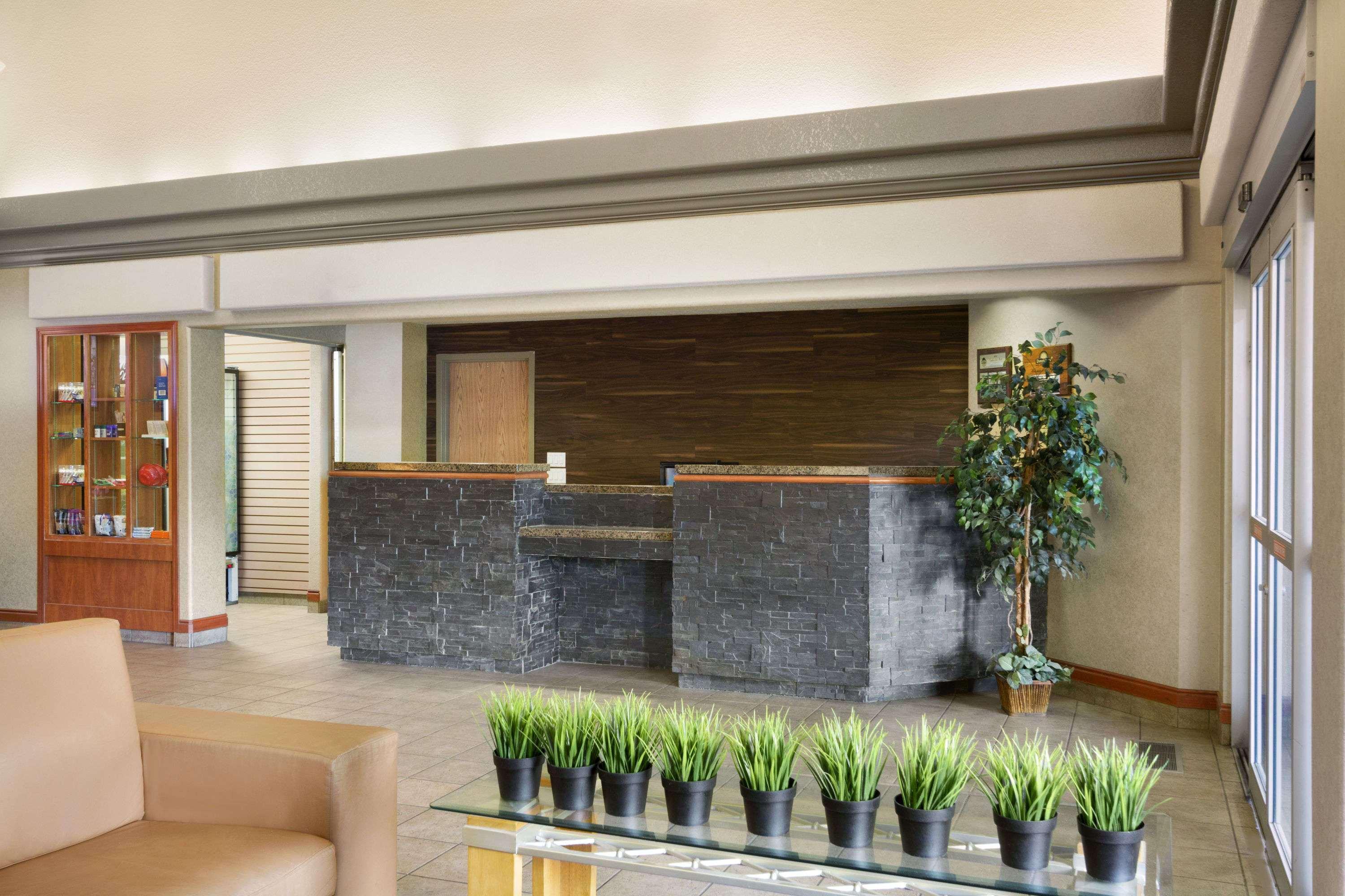 Days Inn By Wyndham Calgary Airport Ngoại thất bức ảnh