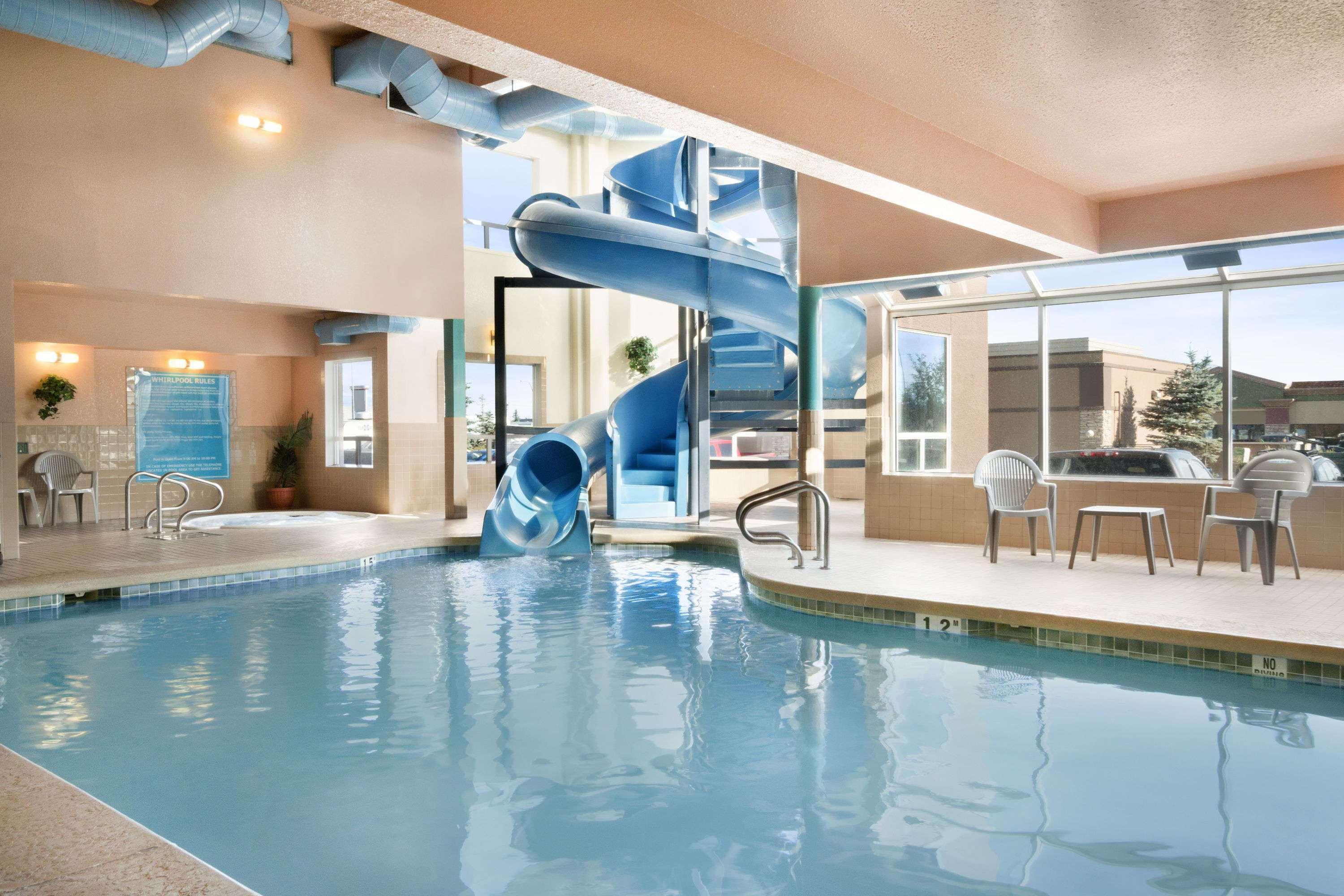 Days Inn By Wyndham Calgary Airport Ngoại thất bức ảnh