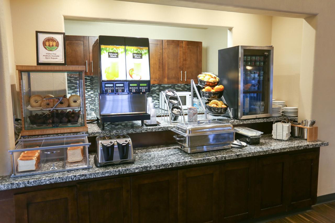 Days Inn By Wyndham Calgary Airport Ngoại thất bức ảnh