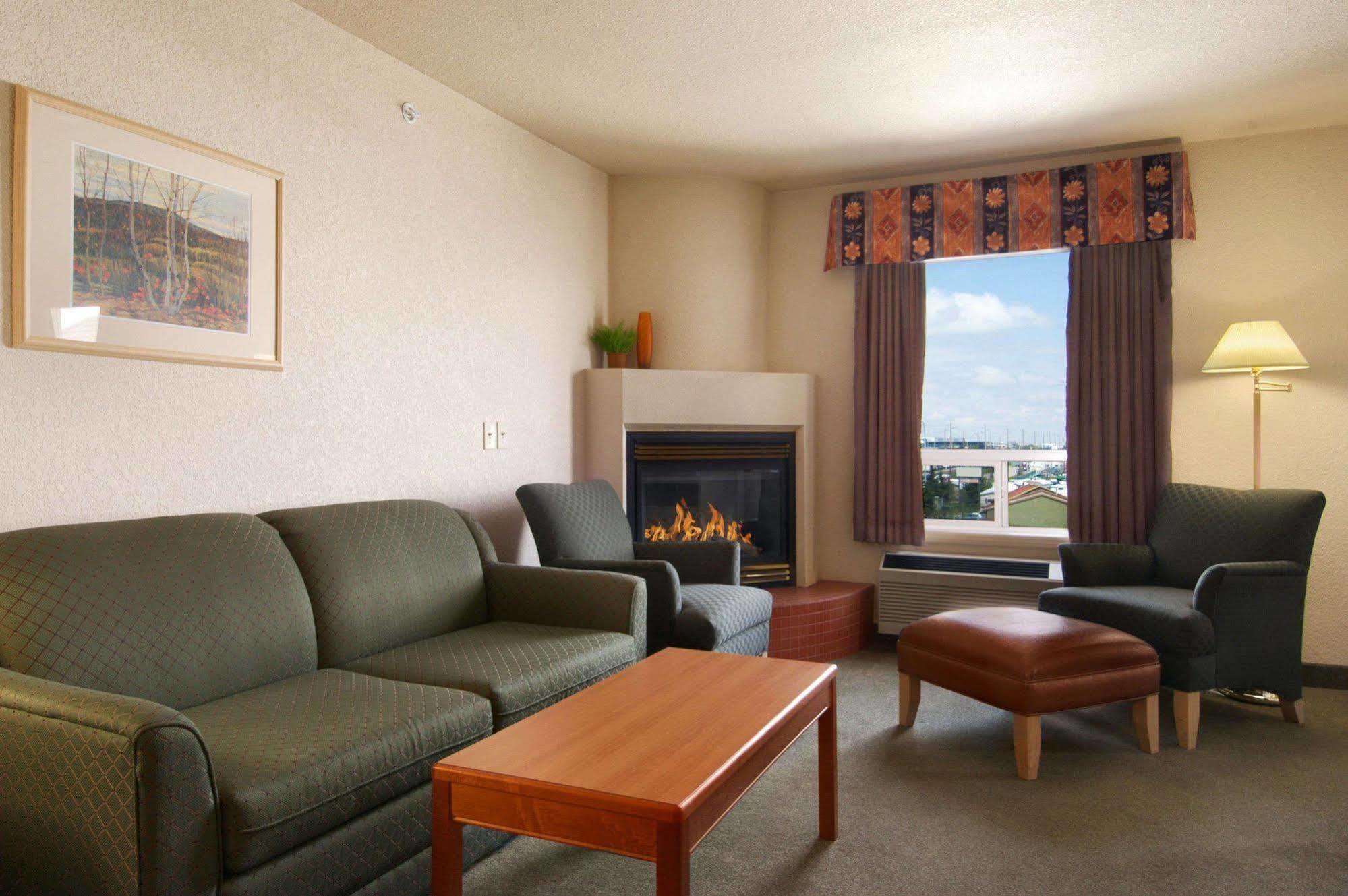 Days Inn By Wyndham Calgary Airport Phòng bức ảnh