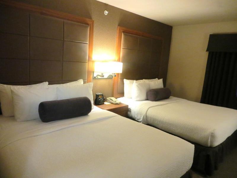 Days Inn By Wyndham Calgary Airport Ngoại thất bức ảnh